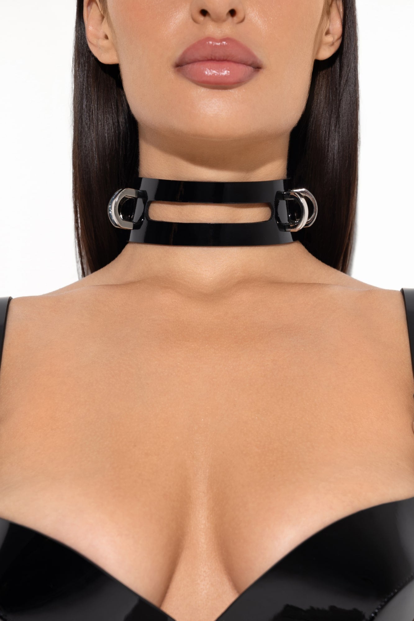 Demi Lacquer Leather Collar in Black